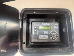 2022 East To West RV Tandara 385MB, $ 39,900