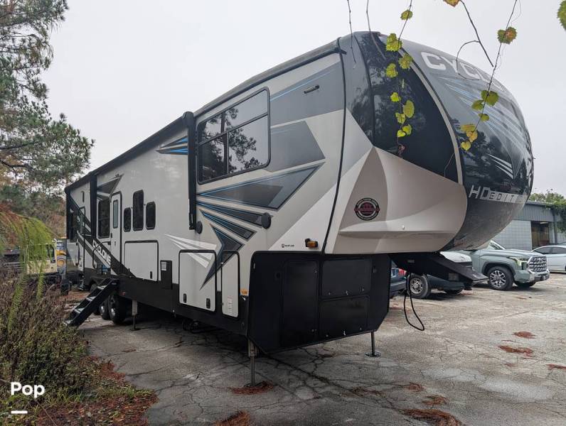 2021 Heartland Cyclone 4007, $ 59,900