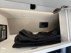 2022 Outside Vans Approach AWD, $ 180,000