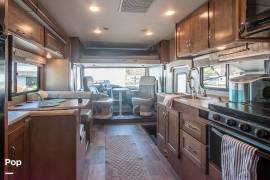 2018 Winnebago Intent 31p, $ 55,000