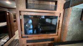 2013 Fleetwood Bounder Classic 36H, $ 42,450
