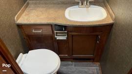 2013 Fleetwood Bounder Classic 36H, $ 42,450