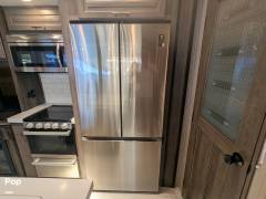2022 Grand Design Solitude S-Class 3950BH, $ 39,900