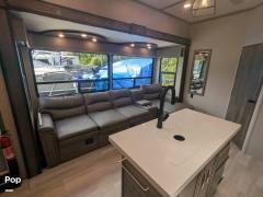 2022 Grand Design Solitude S-Class 3950BH, $ 39,900
