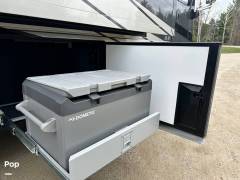 2018 Newmar Dutch Star 4369, $ 280,000