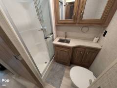 2021 Jayco Seneca 37M, $ 199,500