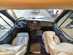 2021 Jayco Seneca 37M, $ 199,500