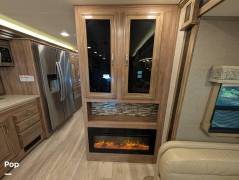 2021 Jayco Seneca 37M, $ 199,500