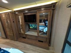 2021 Jayco Seneca 37M, $ 199,500