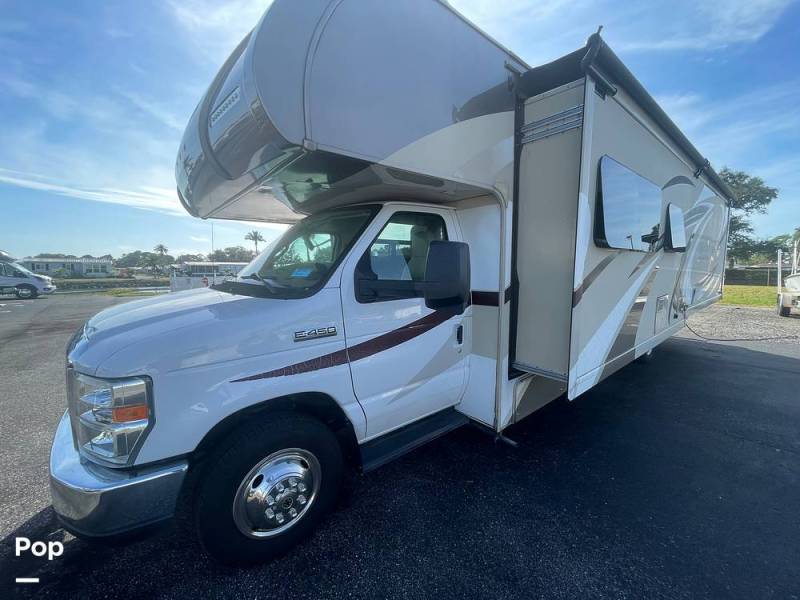 2017 Thor Motor Coach Quantum WS31, $ 49,500