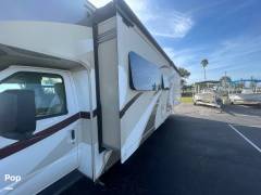 2017 Thor Motor Coach Quantum WS31, $ 49,500