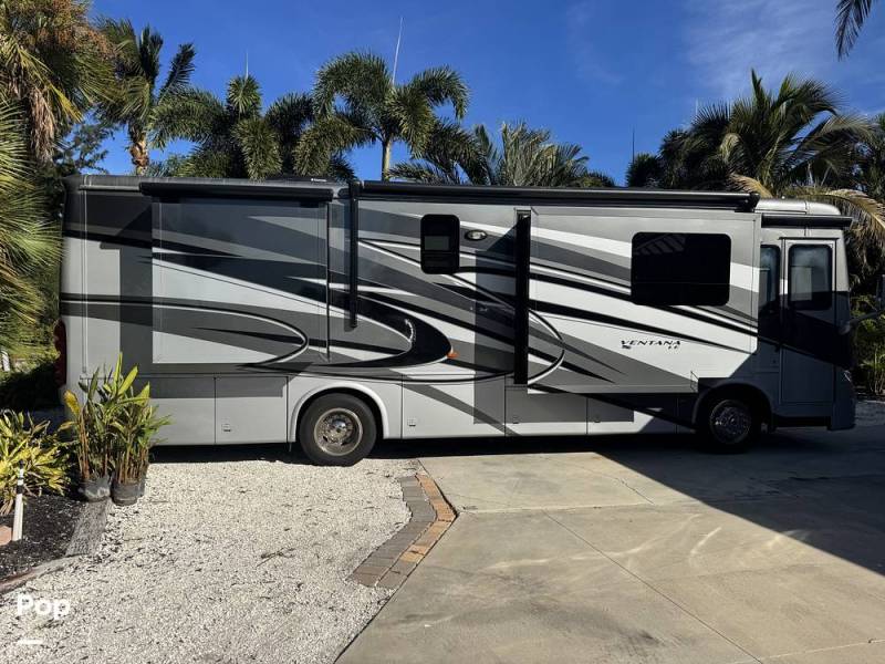 2016 Newmar Ventana 3436, $ 139,000