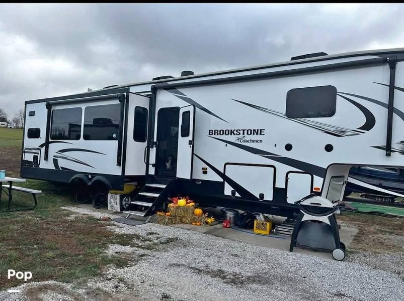 2023 Coachmen Brookstone 374RK, $ 81,200