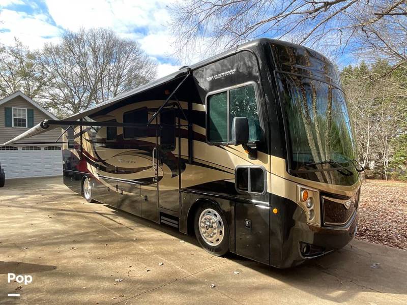 2014 Fleetwood Excursion 35C, $ 79,500