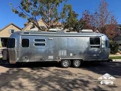 2021 Airstream Flying Cloud 28RB Twin with Washer/, $ 79,850