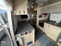 2021 Airstream Flying Cloud 28RB Twin with Washer/, $ 79,850