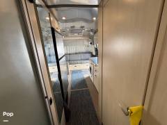 2021 Airstream Flying Cloud 28RB Twin with Washer/, $ 79,850