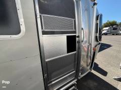 2021 Airstream Flying Cloud 28RB Twin with Washer/, $ 79,850