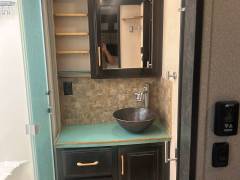 2018 Grand Design Momentum 399TH, $ 53,000