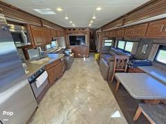 2014 Fleetwood Discovery 40X, $ 99,999