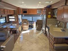 2014 Fleetwood Discovery 40X, $ 99,999