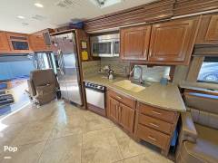 2014 Fleetwood Discovery 40X, $ 99,999