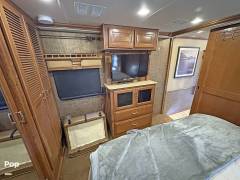 2014 Fleetwood Discovery 40X, $ 99,999