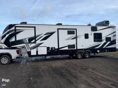 2022 Dutchmen Voltage 3551, $ 60,000