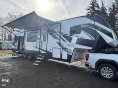 2022 Dutchmen Voltage 3551, $ 60,000