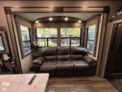 2020 Grand Design Momentum 381M, $ 39,900