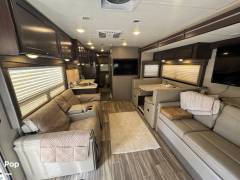 2020 Thor Motor Coach A.C.E. 33.1, $ 53,999
