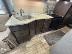 2020 Thor Motor Coach A.C.E. 33.1, $ 53,999