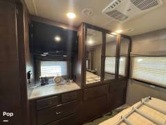 2020 Thor Motor Coach A.C.E. 33.1, $ 53,999