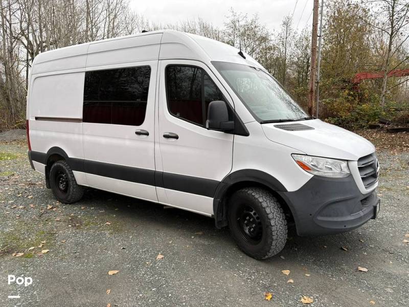2019 Mercedes-Benz Sprinter 2500 144WB, $ 77,800