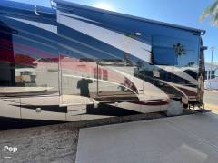 2019 Fleetwood Discovery LXE 40D, $ 174,000