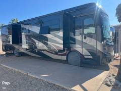 2019 Fleetwood Discovery LXE 40D, $ 174,000