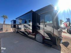 2019 Fleetwood Discovery LXE 40D, $ 174,000