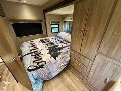 2018 Dynamax Isata 3 24FWM, $ 75,000
