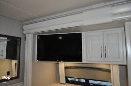 2022 Holiday Rambler Navigator 38N, $ 229,000