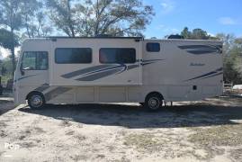 2017 Winnebago Sunstar 32YE, $ 45,000