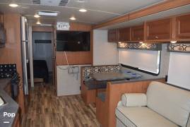 2017 Winnebago Sunstar 32YE, $ 45,000