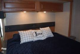 2017 Winnebago Sunstar 32YE, $ 45,000