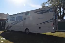 2017 Winnebago Sunstar 32YE, $ 45,000