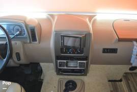 2017 Winnebago Sunstar 32YE, $ 45,000