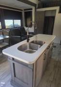 2024 Keystone Avalanche 390DS, $ 75,000