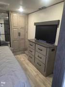 2024 Keystone Avalanche 390DS, $ 75,000