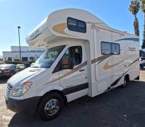 2010 Thor Motor Coach Freedom Elite 23S, $ 49,950