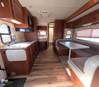 2010 Thor Motor Coach Freedom Elite 23S, $ 49,950