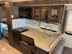 2017 Thor Motor Coach Hurricane 34J, $ 49,900