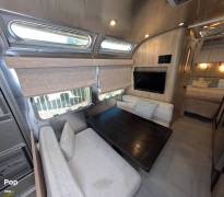 2022 Airstream Pottery Barn 28RBQ, $ 117,000